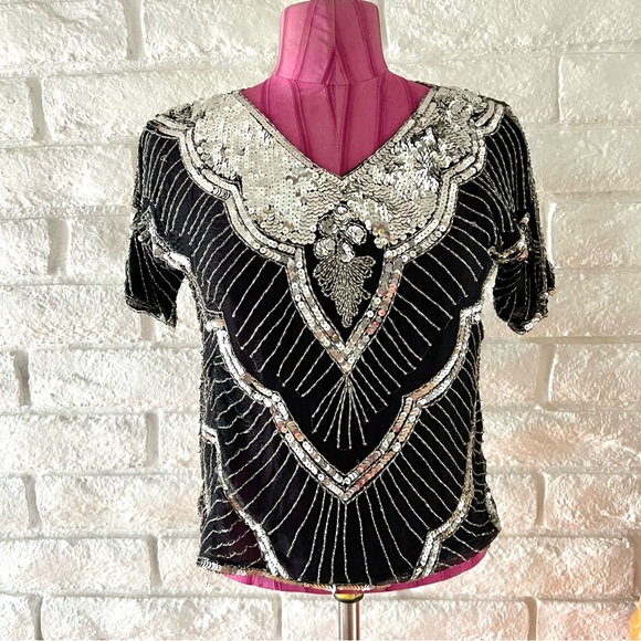 Vintage Tops - Vintage Art Deco Elegant Black and Silver Sequin Top Sz M